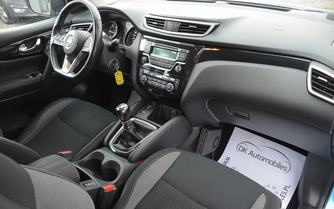 Nissan Qashqai cena 66912 przebieg: 167000, rok produkcji 2018 z Choszczno małe 742